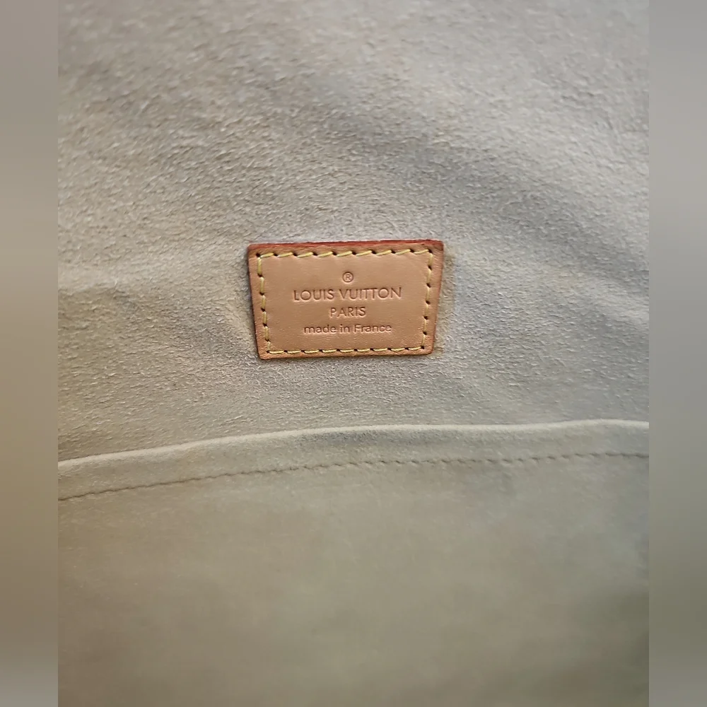 🔥🔥Good Condition 🔥 Authentic Louis Vuitton hudson pm - Picture 13 of 17